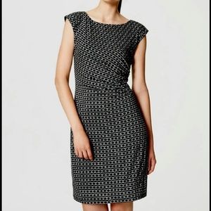 LOFT black MOSAIC Stretch jersey ruched side dress